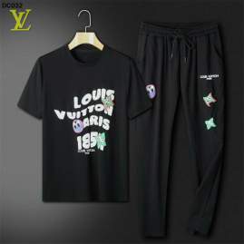 Picture of LV Shirt Pant Suits _SKULVM-4XL12yn14723432